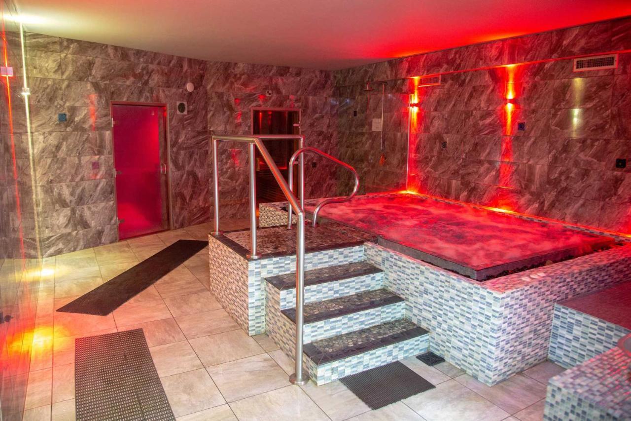 باونيس أون وينديرمير Glenville House - Adults Only - Incl Free Off-Site Health Club With Swimming Pool, Hot Tub, Sauna & Steam Room المظهر الخارجي الصورة